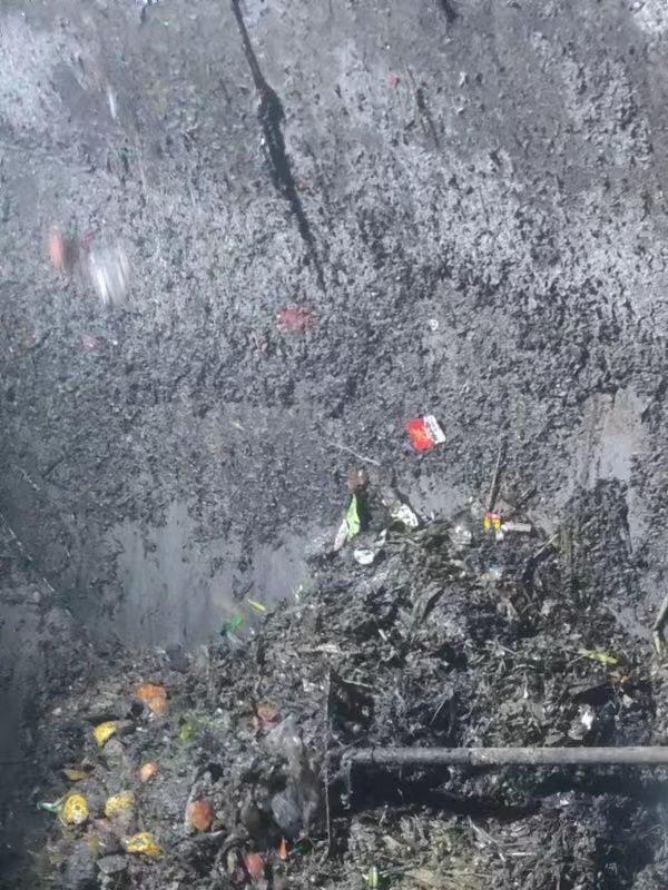 古镇镇污水池清理